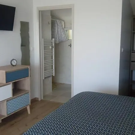 Maisonnette Recente A La Campagne, Proche De Cahors